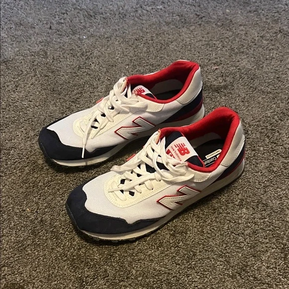 New Balance 515 Men's White, Red, and Black Sneakers - Picture 3 of 7